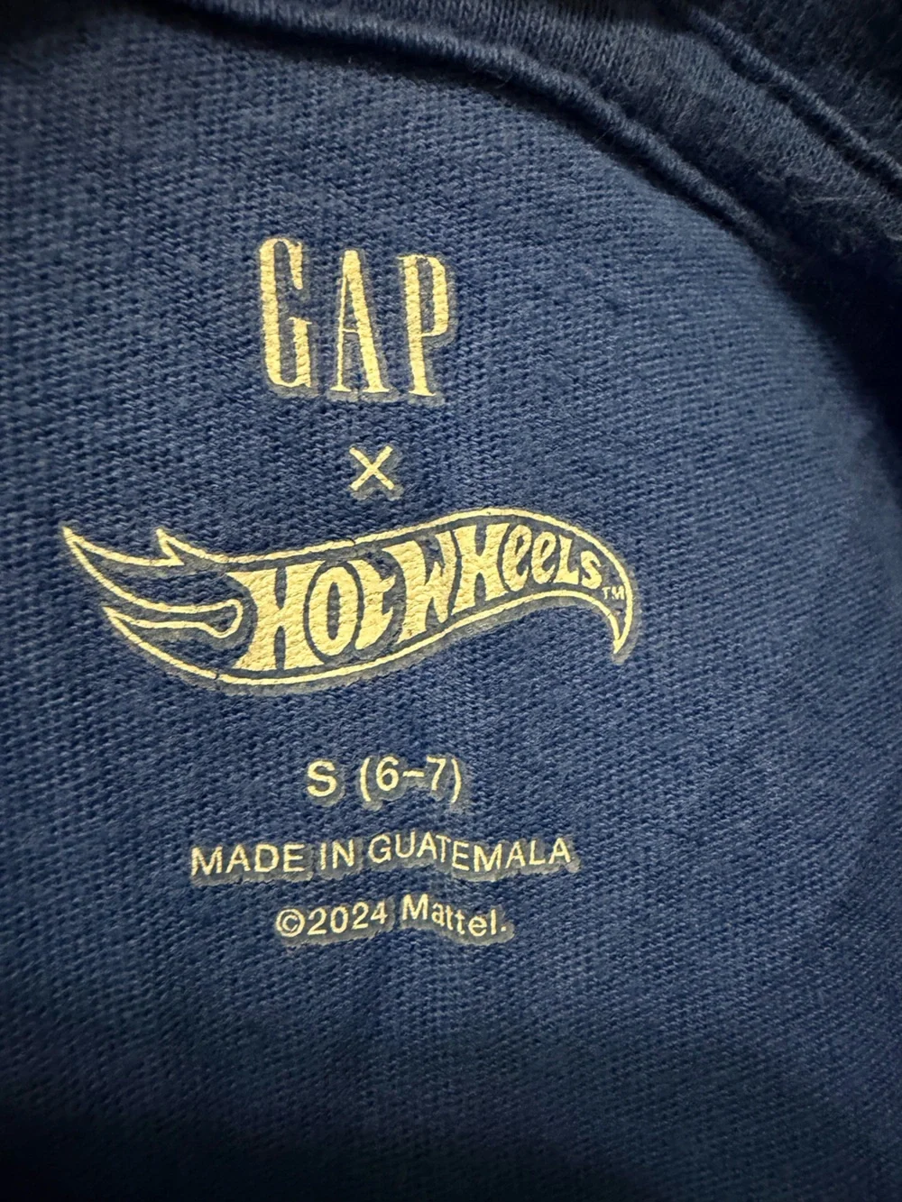 GAP x Hot Wheels Boys Graphic T-Shirt Size S (6-7) Blue Race Car Tee